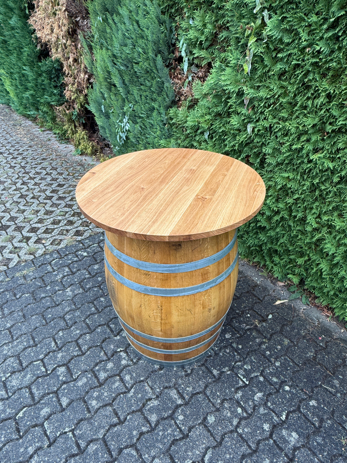 Weinfass-Stehtisch mit Wild-Eichenplatte Ø 80 cm