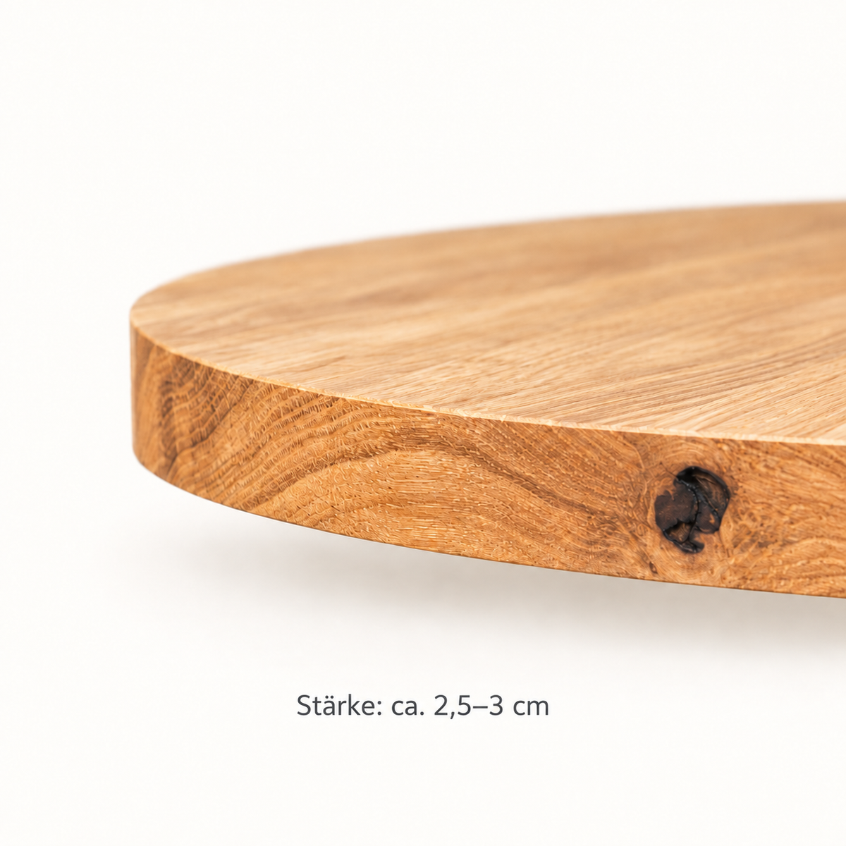 Kante der geölten Wild-Eichen-Tischplatte mit ca. 2,5–3 cm Stärke